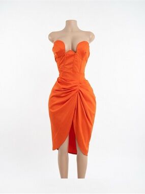 PrettyLittleThing Strapless Orange Ruched Midi Dress